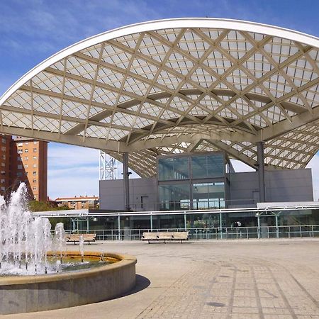 Piso A Una Parada De Atocha, Amplio Y Luminoso Madrid Exterior foto